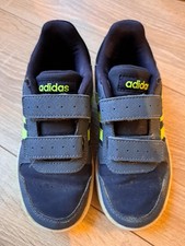 Adidas Kinderschuhe Gr. 32
