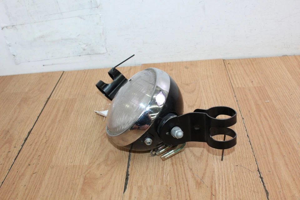1978 年雅马哈 IT400E 车头灯带底座全新灯泡 — 第 2/4 张图片