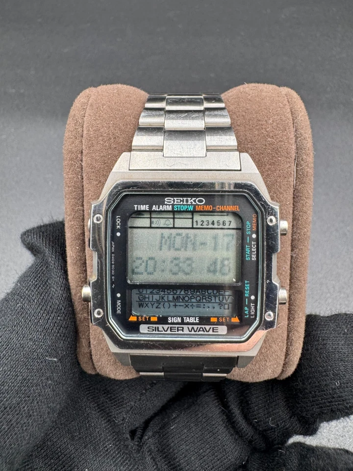 Reloj de mesa digital Seiko Silver Wave D409-5030 signo exclusivo del mercado japonés G Foto 2 de 4