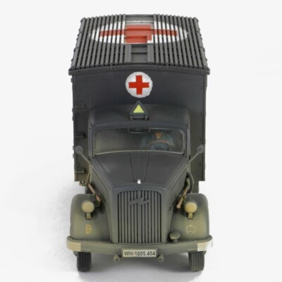 FORCES OF VALOR 1/32 OPEL BLITZ KFZ 305 AMBULANCE RAL7021 DUNKELGRAU FOV801101B