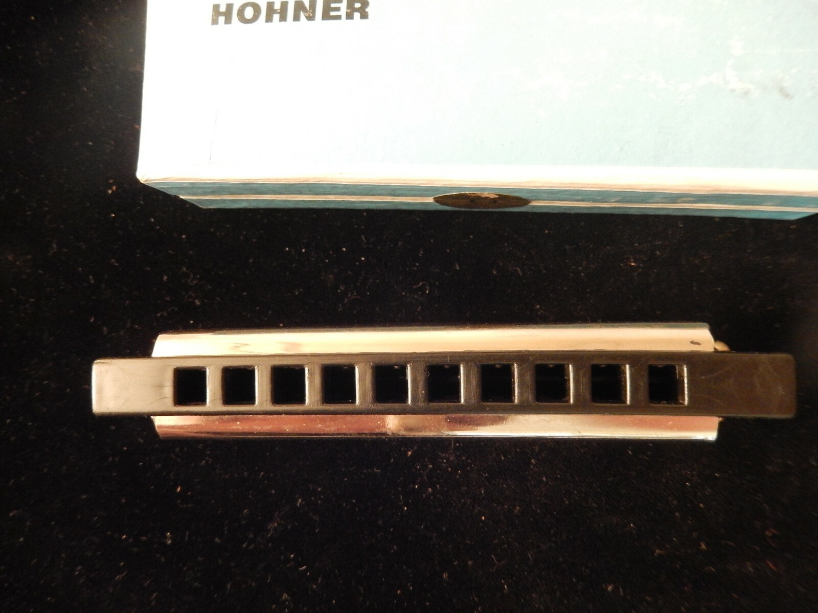 { Harmonicas Hohner Skoal Promotional Key of C in box w/ Institutions 4