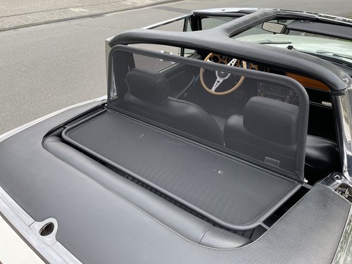 AIRAX Triumph Stag Bj.1970 – 1977 Windschott in schwarz - Picture 8 of 12