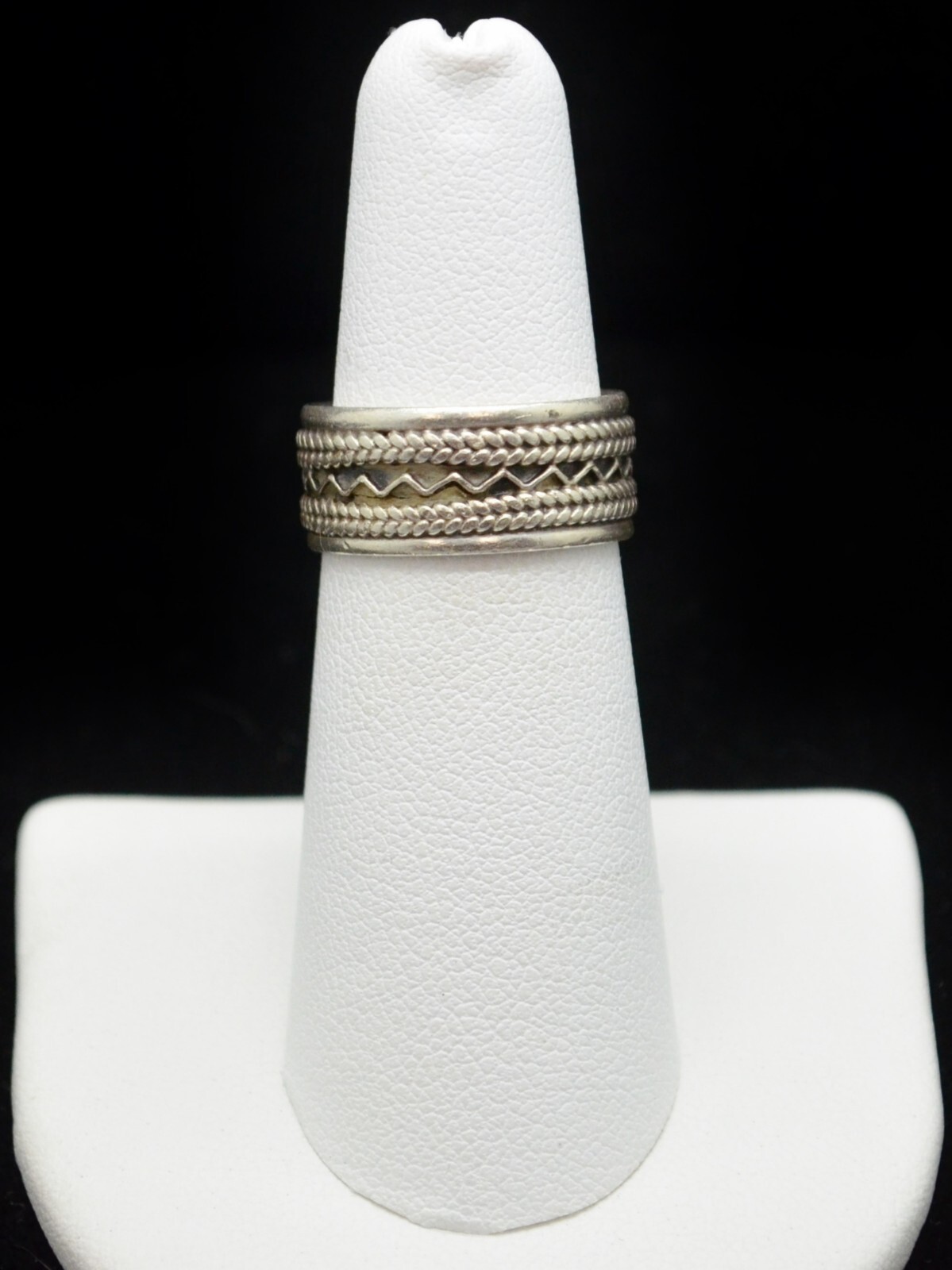 Sterling Silver Pretty Patterned Ring SZ 5.75 #FM… - image 1