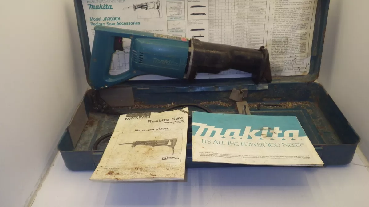Makita recipro online saw jr3000v