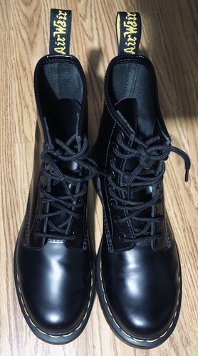 Dr Martens 1460 W Lace Up Combat Boots Smooth Black Leather Women Size 7 US NWOB - Picture 5 of 17