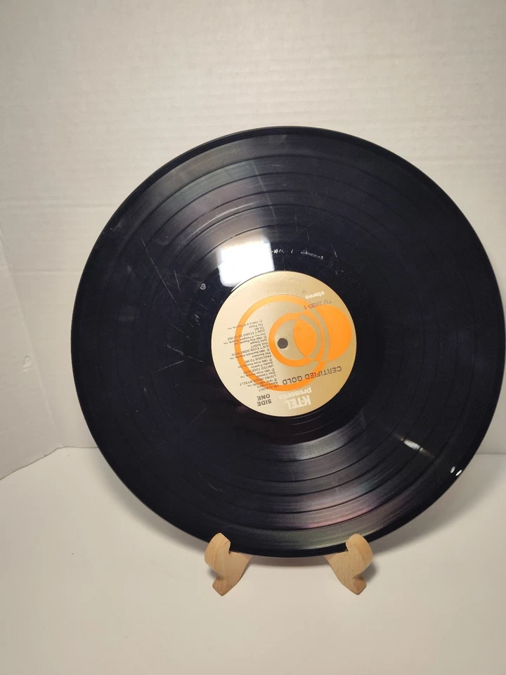 K-TEL PRESENTS CERTIFIED GOLD VOLUME ONE 2X-LP 1981 - Image 4 of 4