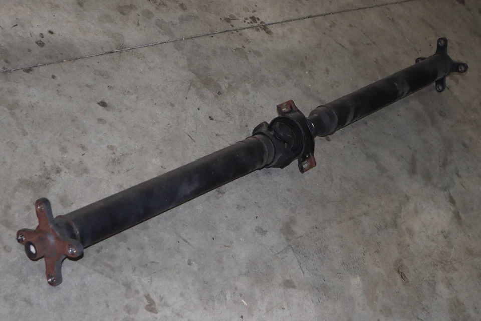 Mercedes-Benz SL500 2006-2012 - eje de transmisión trasero / eje de hélice 2304103406 Foto 4 de 4