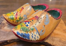Vintage Hand-painted Pair Dutch Wooden Clogs, Known as�klompen. 18.5cm�7.5cm. 