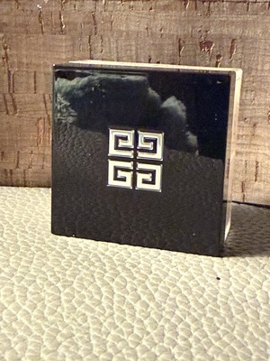 Givenchy Prisme Libre - Loose Powder - Shade 3 - Voile Rose - New