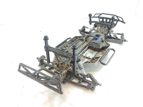 Traxxas Slash 4x4 1/10 Short Course Truck Roller Slider Chassis w/ Servo Used UG - Picture 3 of 10