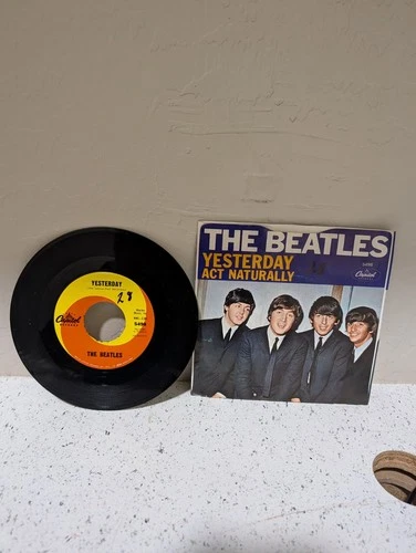 THE BEATLES Yesterday/Act Naturally 1965 Capitol 5498-Picture Aleeve 45 RPM VG++