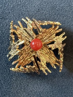 Christian Dior GROSSE 1967 Vintage Blood Red Stone Brooch