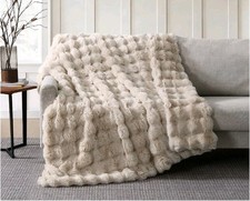 Member's Mark Bubble Faux Fur Throw Blanket Beige 60in X 70in NWT