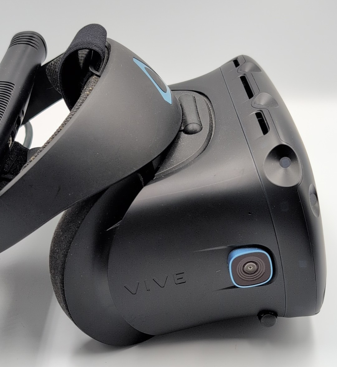 HTC VIVE Cosmos Elite VR Virtual Reality Headset Black Wireless Adapter Untested