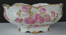 Limoges Large Groups of Roses Gold Serving Bowl