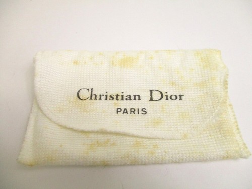 Authentic Dior Beige PVC Leather Flower Motif 4 Pics KeyChain #a705 - Picture 12 of 12