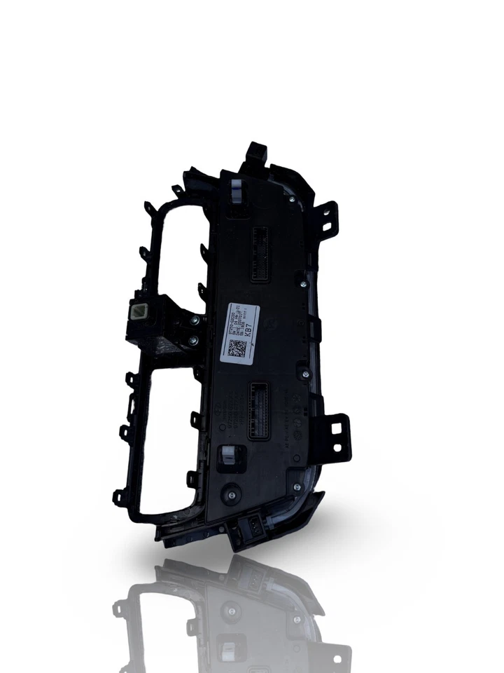 Hyundai Ioniq MK1 Dual Zone Climate Control Panel 97250-G2XXX 2016–2019 - Image 3 of 4