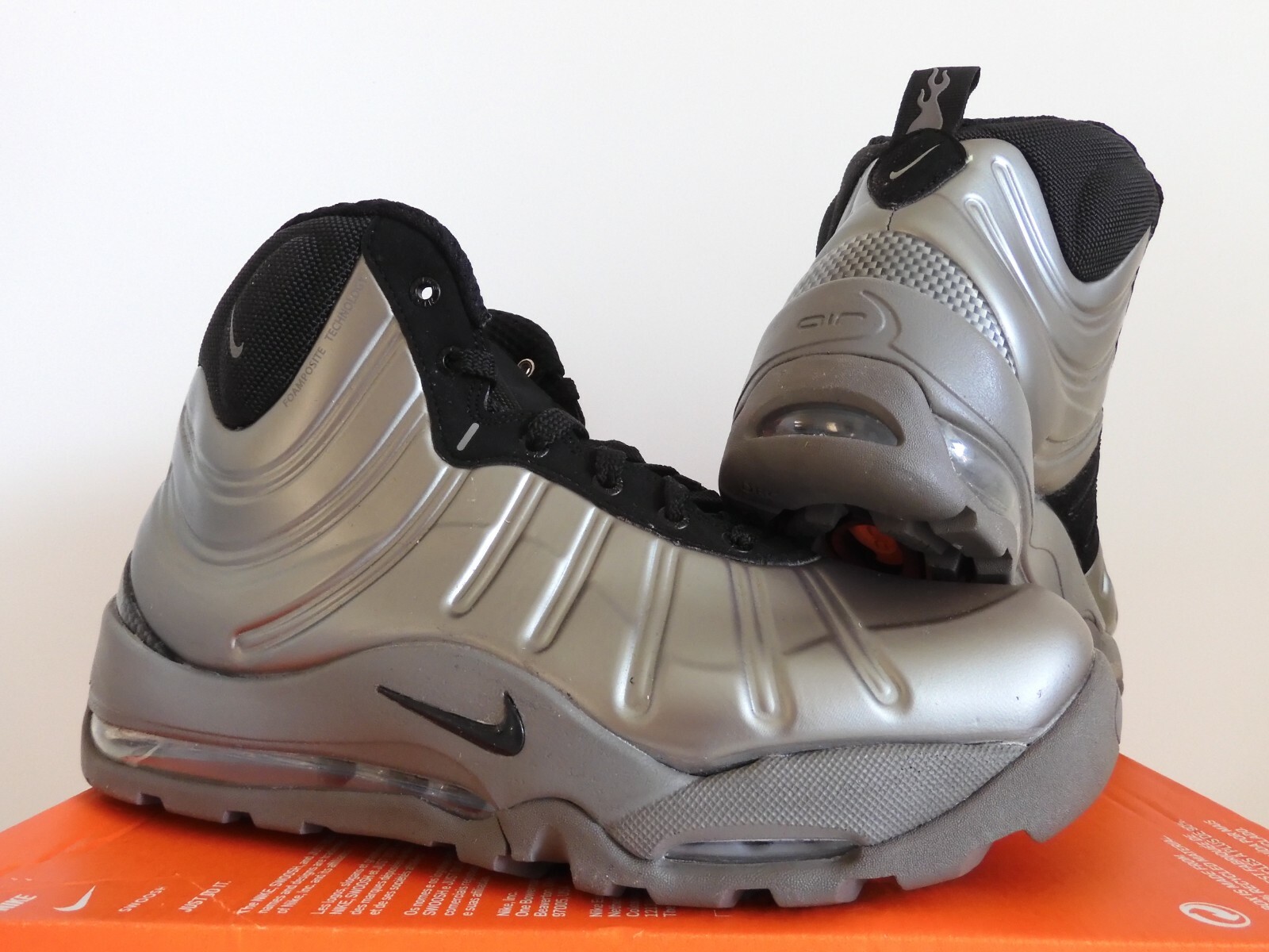 NIKE AIR BAKIN POSITE BOOT METALLIC 