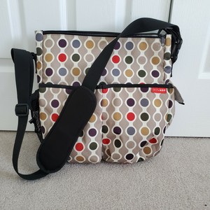 skip hop messenger diaper bag