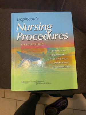 Book Lippincott s Nursing Procediera