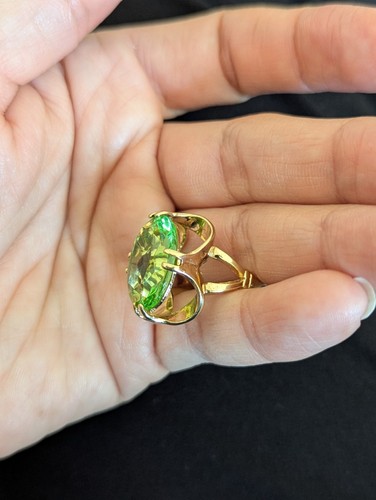 Gorgeous 18K Hollow Gold Electroplated Gold Green Semi Precious Ring. Size 6 - Picture 20 of 24