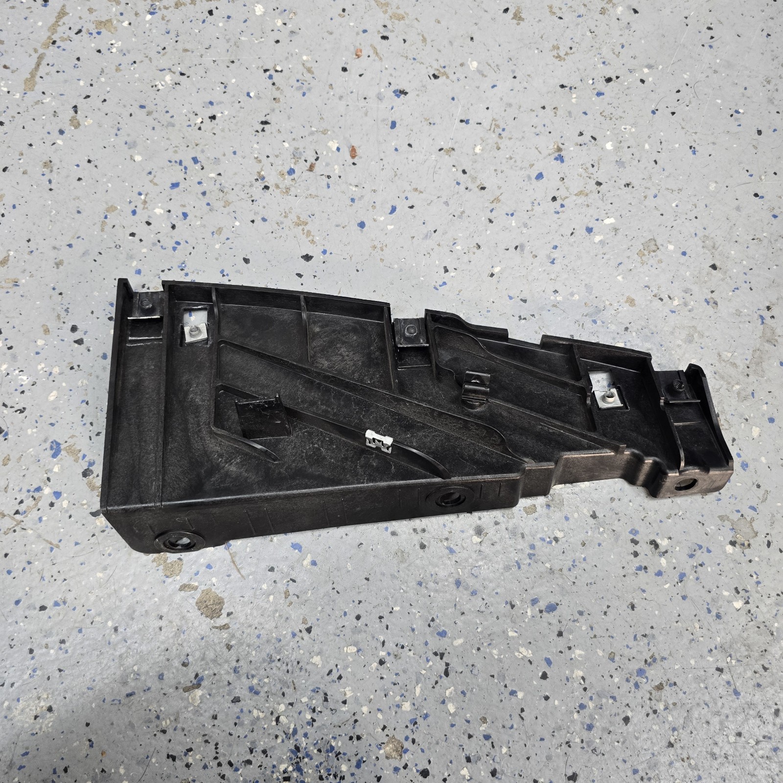 BRACKET BUMPER SUPPORT Lamborghini Huracan Front Left 4T0807129A