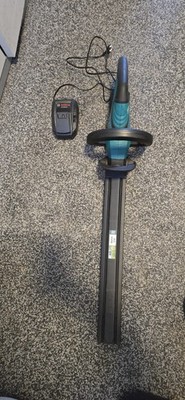 Bosch Heckenschere AHS 55-20 Li mit Akku und Ladegerät