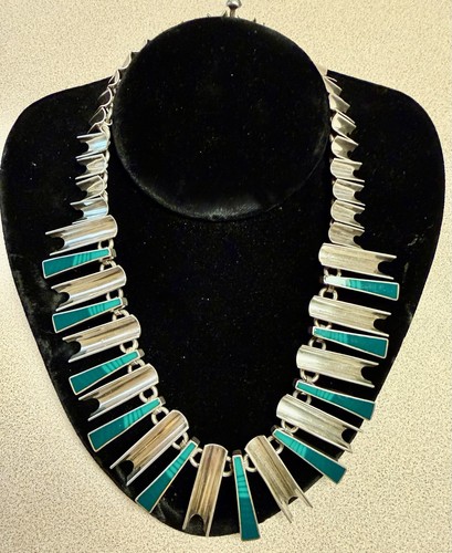 ANTIQUE VINTAGE STERLING SILVER MALACHITE ROOF TILE MODERNIST NECKLACE