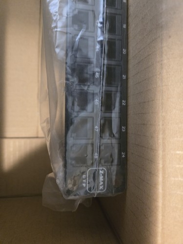 SIEMON Z-Max UTP 48 Port Patch Panel Z-PNL-U48E New Open Box - Picture 5 of 10