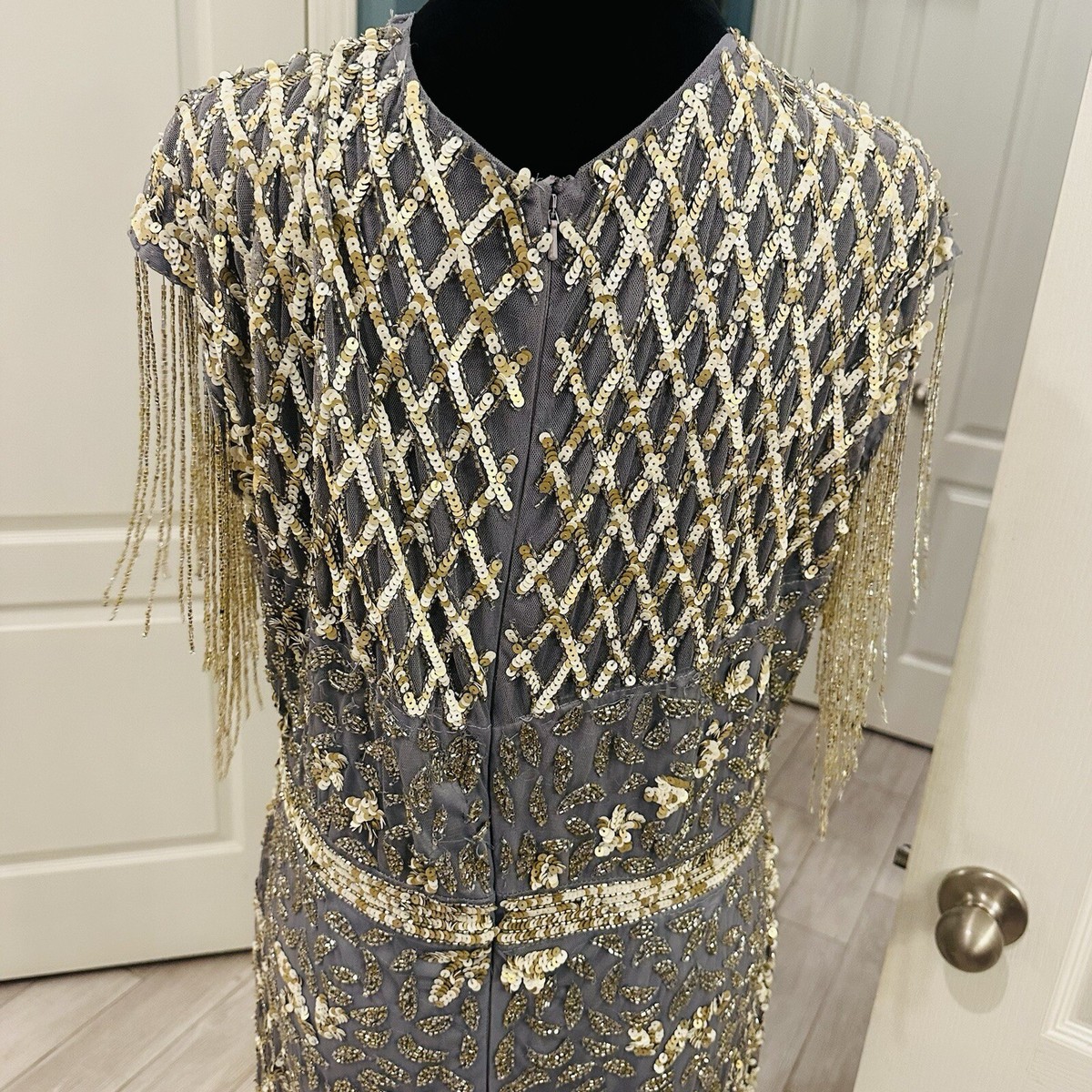 NEW Mac Duggal 16 4908 High Neck Sleeveless Beaded Fringe