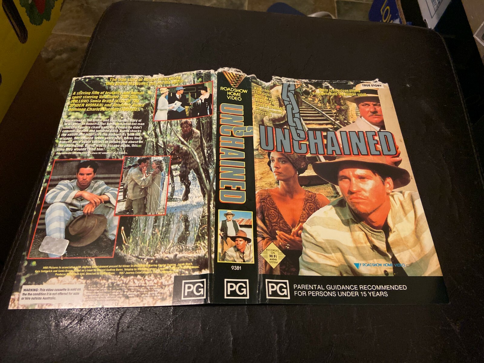 Unchained AKA The Man Who Broke 1,000 Chains Exrental VHS Roadshow