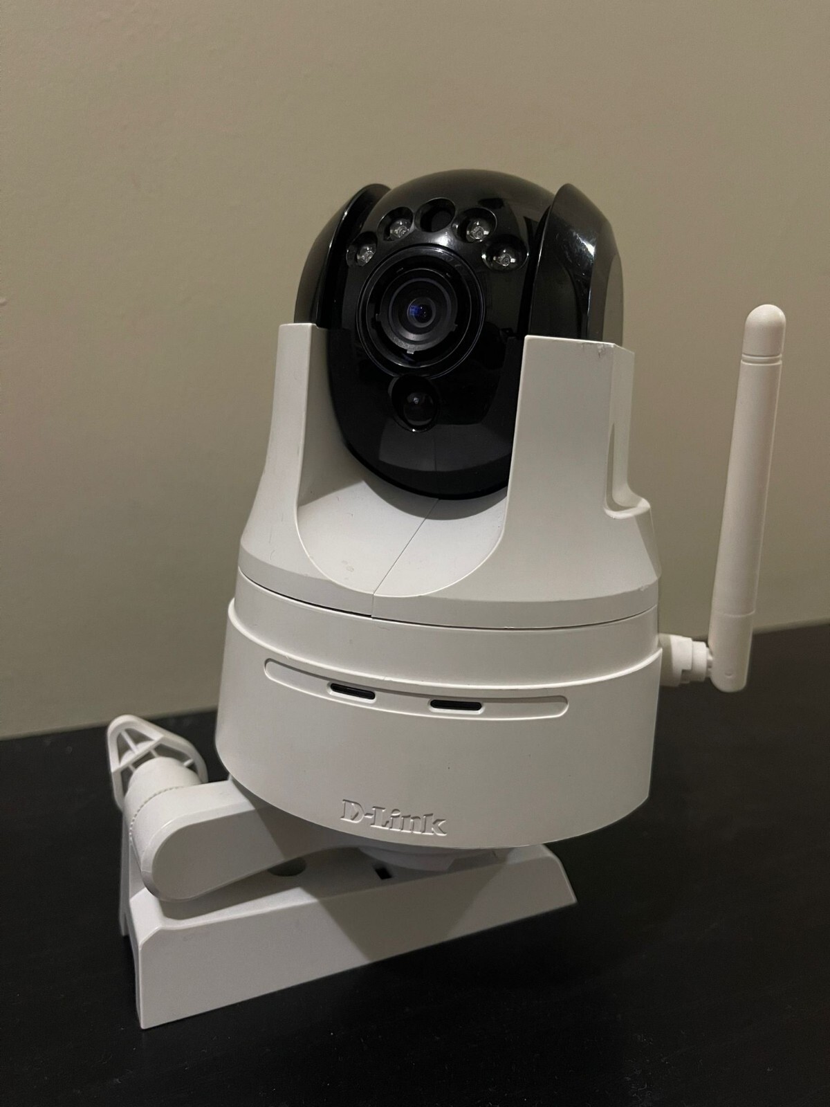 D-link 5222L Surveillance camera