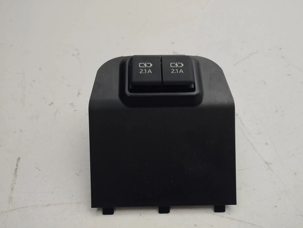 Hさん専用　RAV4 20% Toyota RAV 4 (XA50) 2020 USB-Anschluss 8553242010 AMD112698 | eBay
