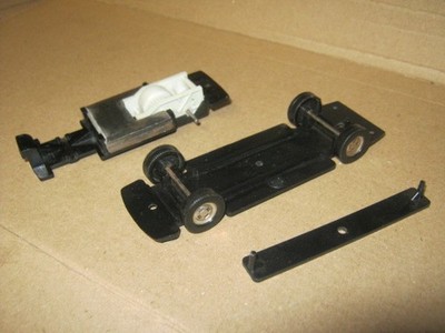 Chassis Räder Rückzugmotor Tatra 613 Skoda Rapid 1:43 Ites KDN Kaden Koh I Nor