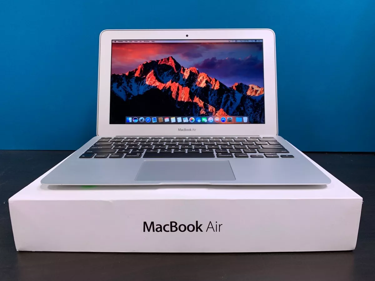 Apple MacBook Air 11インチ 2015モデル-