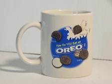 OREO Cookie promo mug "How do YOU eat an Oreo" - 12 oz - made by Houston Harvest