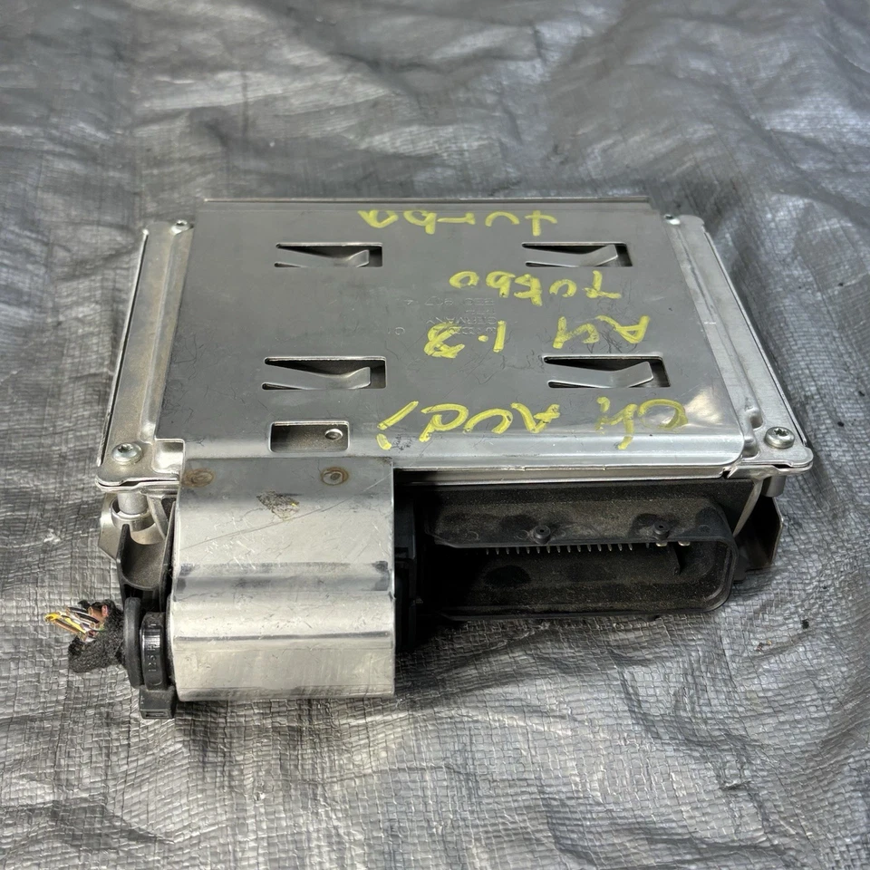 Módulo informático motor Audi S4 2006-2007 ECM ECU OEM 8E0907411 H Foto 4 de 4