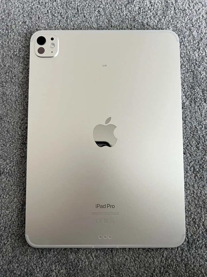 Apple iPad Pro 11 | 2024 | 256GB | Wifi + Cellular | Neuwertig | Space Grau - Bild 4 von 4