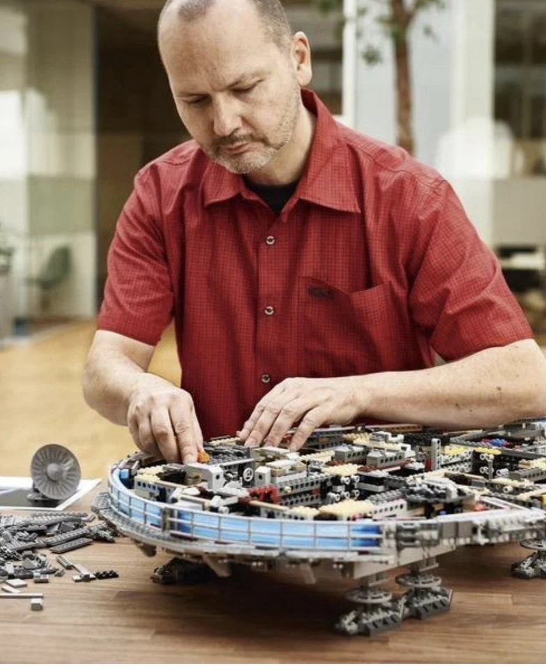 Lego Star Wars UCS Faucon millenium 75192 NEUF scellé millennium falcon Top - Photo 3/3