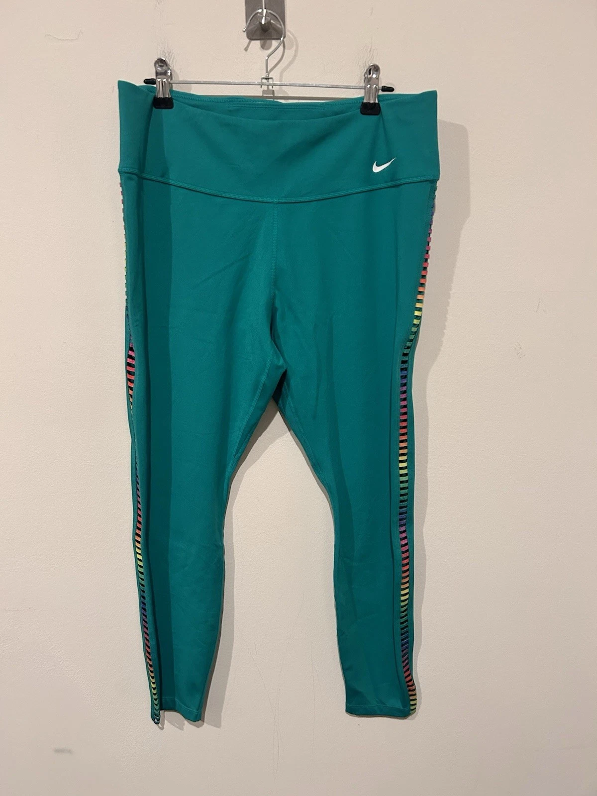 Nike One Rainbow Ladder Mid Rise 7/8 Training Leggings Green Size Large