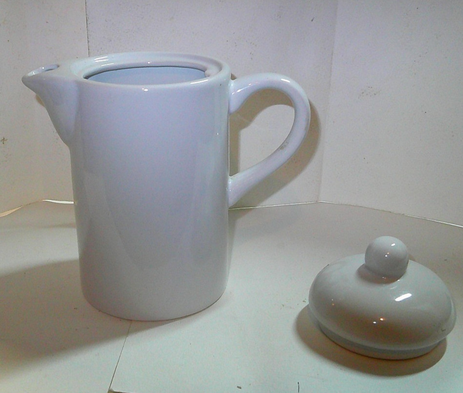 White Houston Harvest Serving Removable Lid Ceramic Porcelain 6" Tea Pot