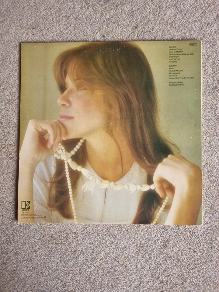 Carly Simon - Hotcakes Vinyl LP Elektra Records UK 1975 Repress - Image 2 of 4