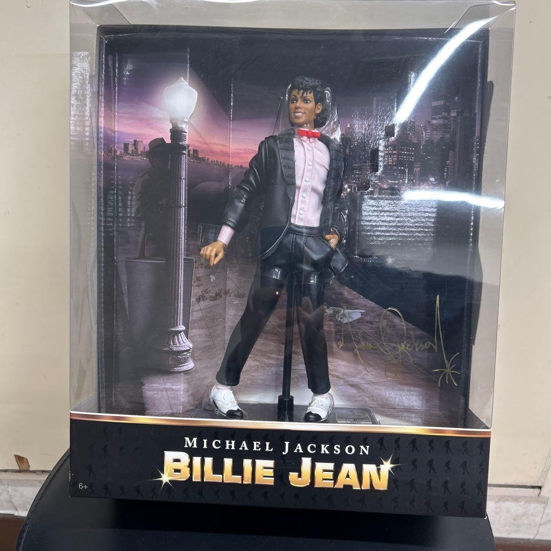 Hot Toys Michael Jackson Billie Jean Collection Doll PV Version