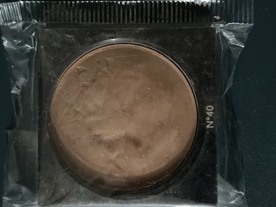 CHANEL Les Beiges Healthy Glow Sheer Powder   Shade N°40