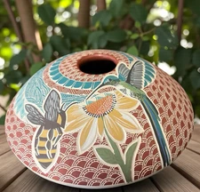 Mata Ortiz Pottery Seed Pot Janet Pedregon Hummingbird Bee Flower Art Clay Gift