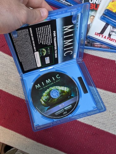 Mimic (Blu-ray Disc, 2011, 2-Disc Set, Unrated Director’s Cut) - Imagen 4 de 4
