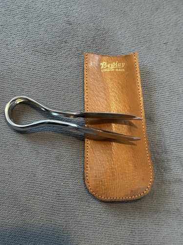 Vintage Bewlay Tobacco Smoking Pipe Reamer/Made in England/Orginal Leather Case - Picture 2 of 4