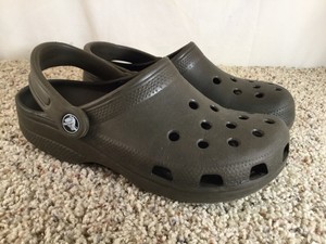 m5 w7 crocs