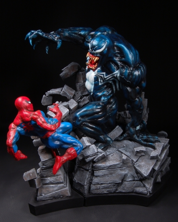 Bowen Designs SPIDER-MAN vs VENOM DIORAMA STATUE Sideshow 2007