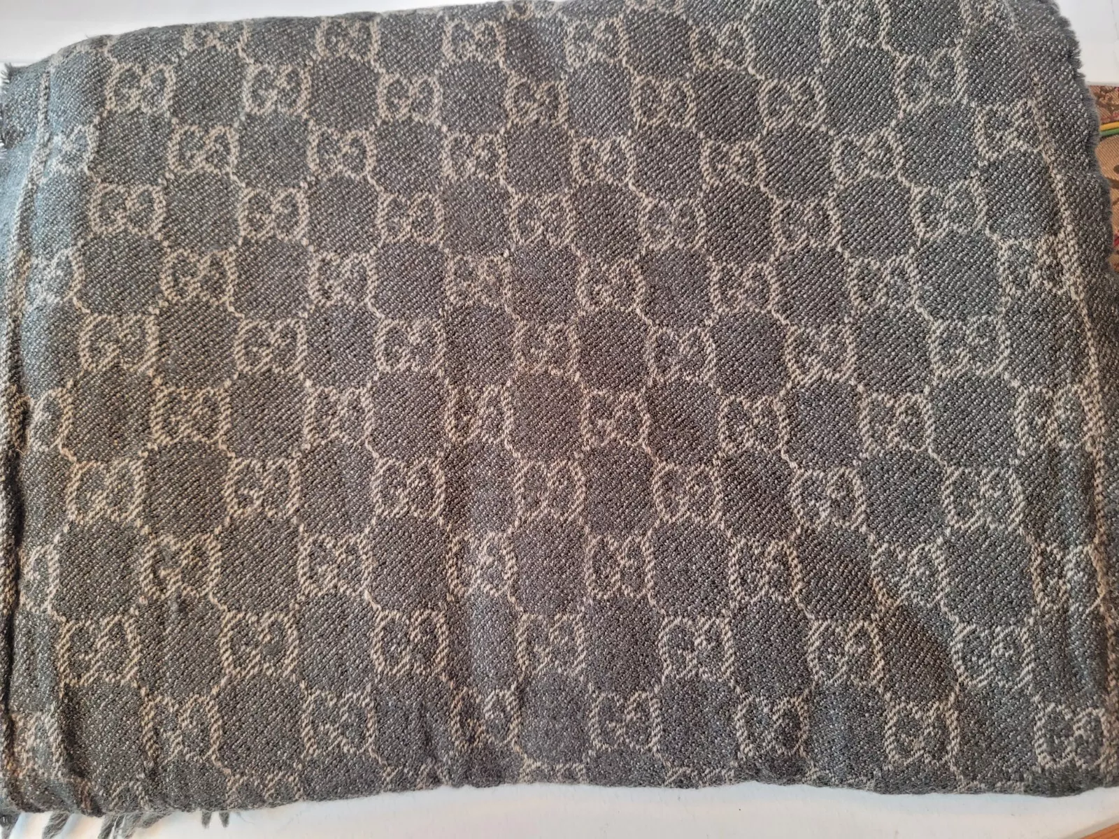 Foulard unisexe 100% authentique GUCCI noir monogramme GG soie laine mélangée